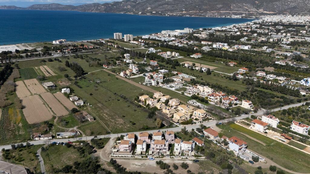 Main image of property: Peloponnese, Corinthia, Loutraki