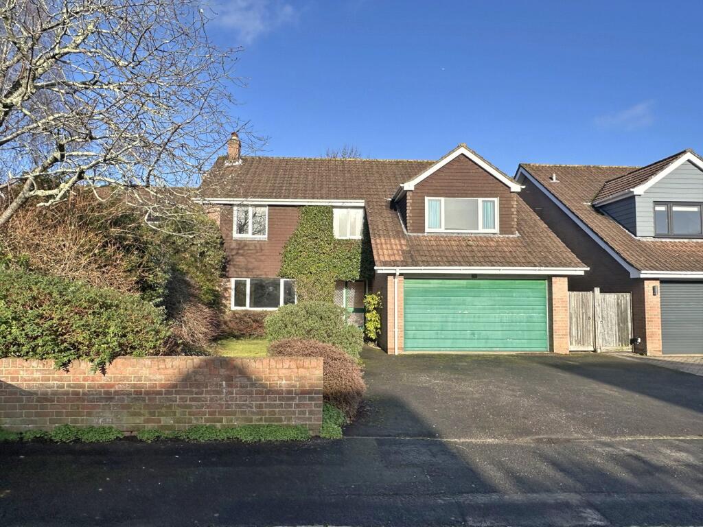 Main image of property: New Forest Drive, Brockenhurst, Hampshire, SO42