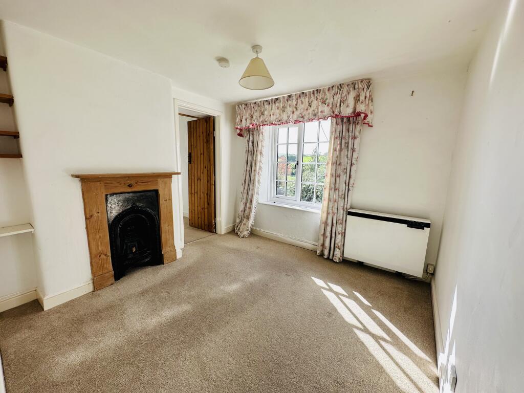 House in Salisbury - View 5