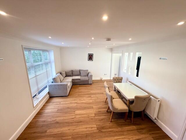 Main image of property: Loughton IG10