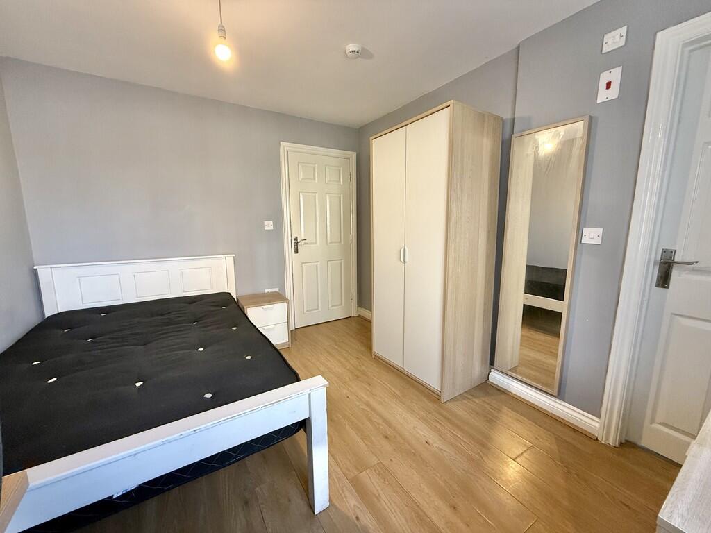 3 bedroom apartment for rent