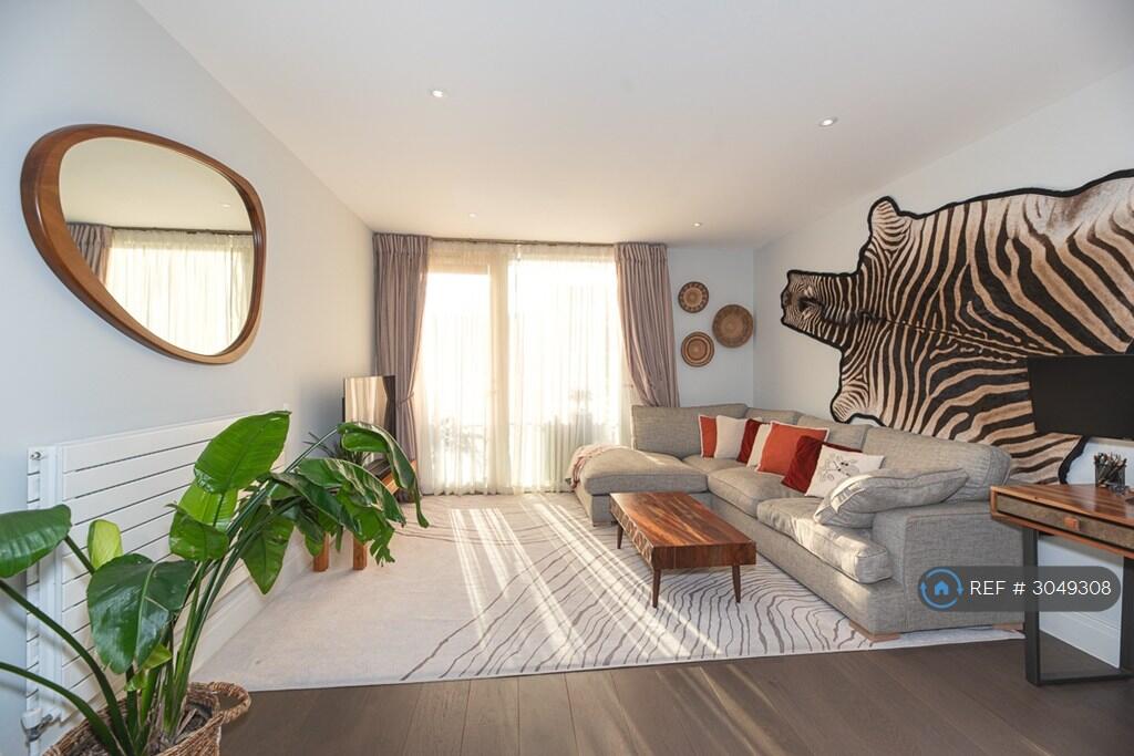 Main image of property: Hamond Court, Kingston Upon Thames, KT2