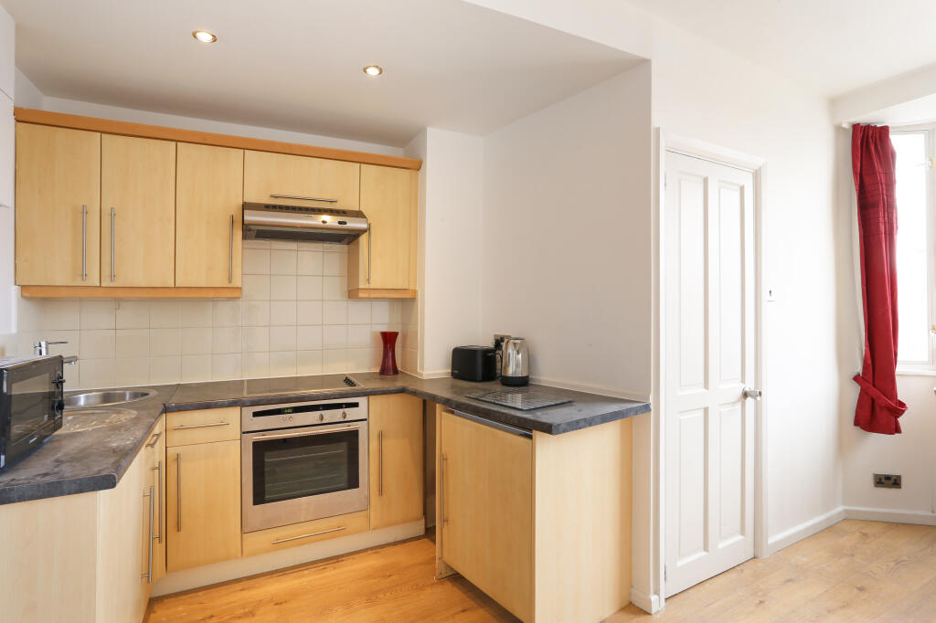 Studio flat for rent