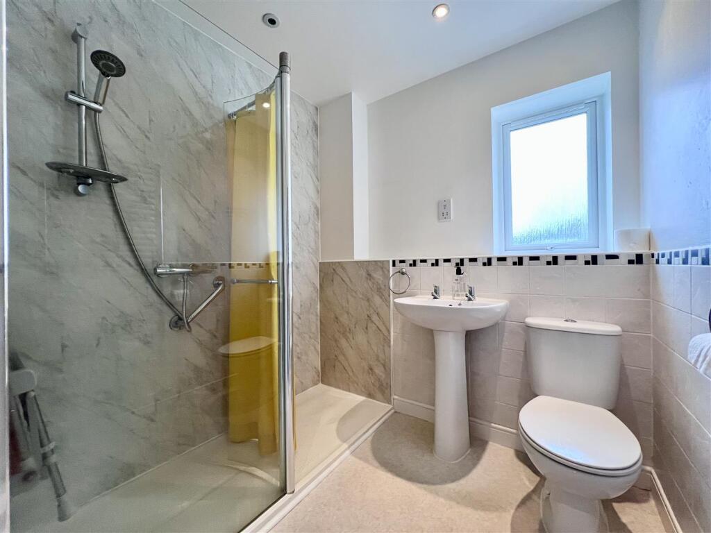 Apartment in Milton Keynes, Wolverton and Greenleys - More