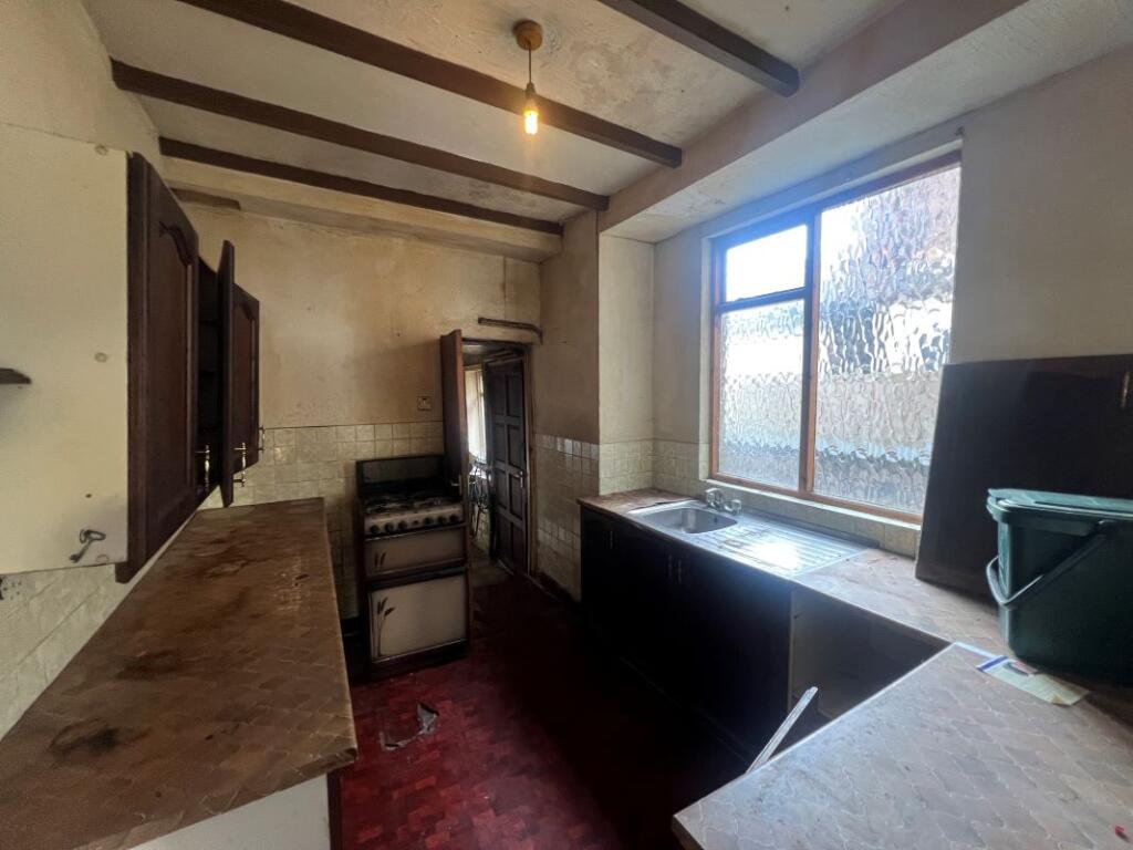 House in Stoke-on-Trent - More