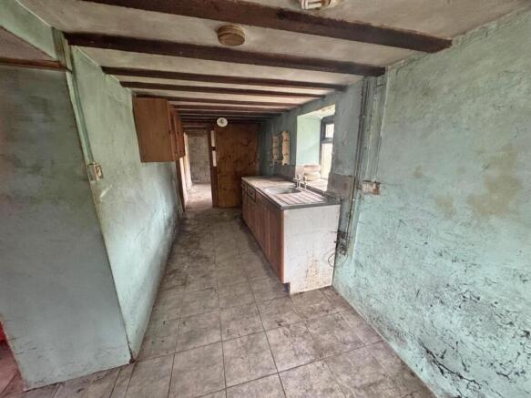 BASIC KITCHEN