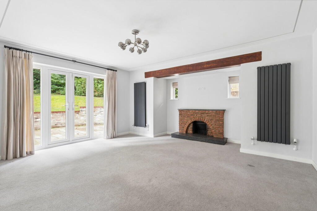 House in Three Rivers, Chorleywood - View 2