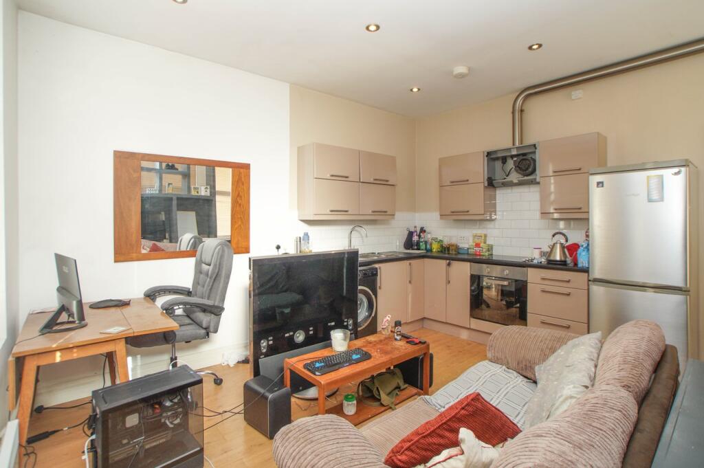 Apartment in Carlisle, Cumberland - View 5