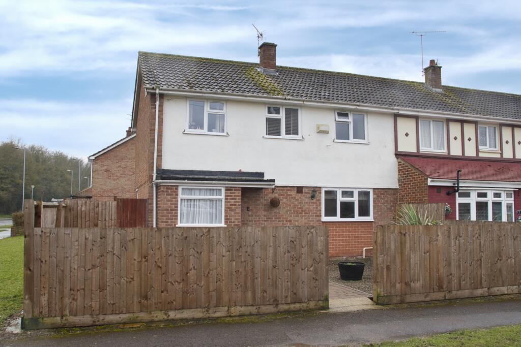 Main image of property: Meriden Walk, Park South SN3