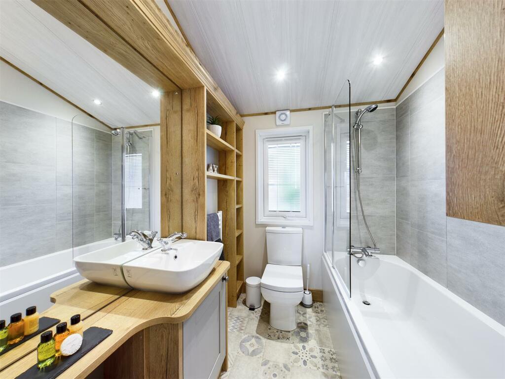 Hill Top Hideaway, Docker Holiday Park, Arkholme, Carnforth photo 5