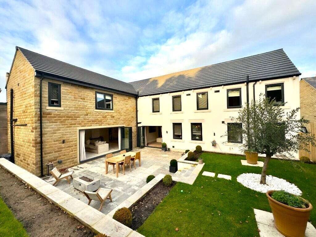 Main image of property: Copper Beech View, Oxford Road, Gomersal, West Yorkshire, BD19