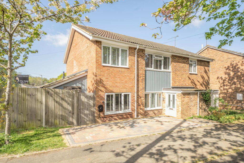 Main image of property: SOLD BY KAYLEIGH STEVENS
