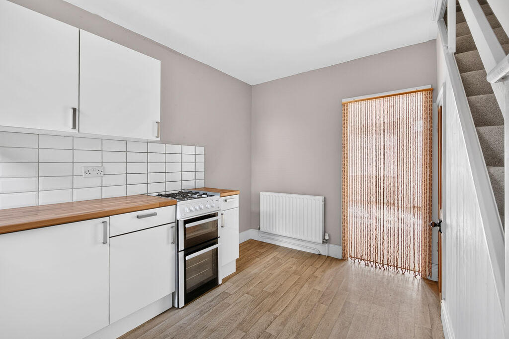 House in Lincoln, New Boultham - More
