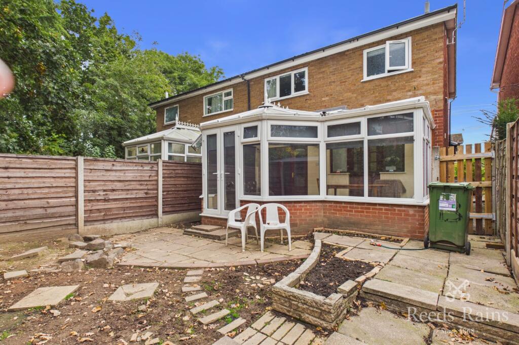 House in Trafford, Greater Manchester - More