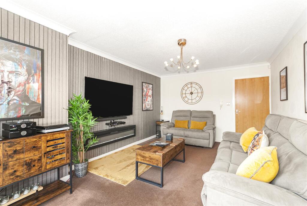 Apartment in Bury, Nuttall - View 5