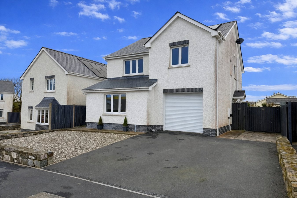 Main image of property: Heol Y Cwm, Cross Inn, Llandysul, SA44