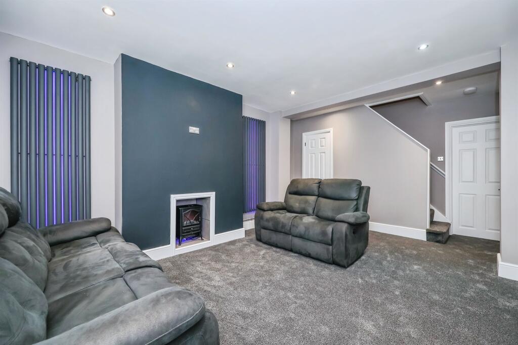 House in Amber Valley, Aldercar and Langley Mill CP - View 2