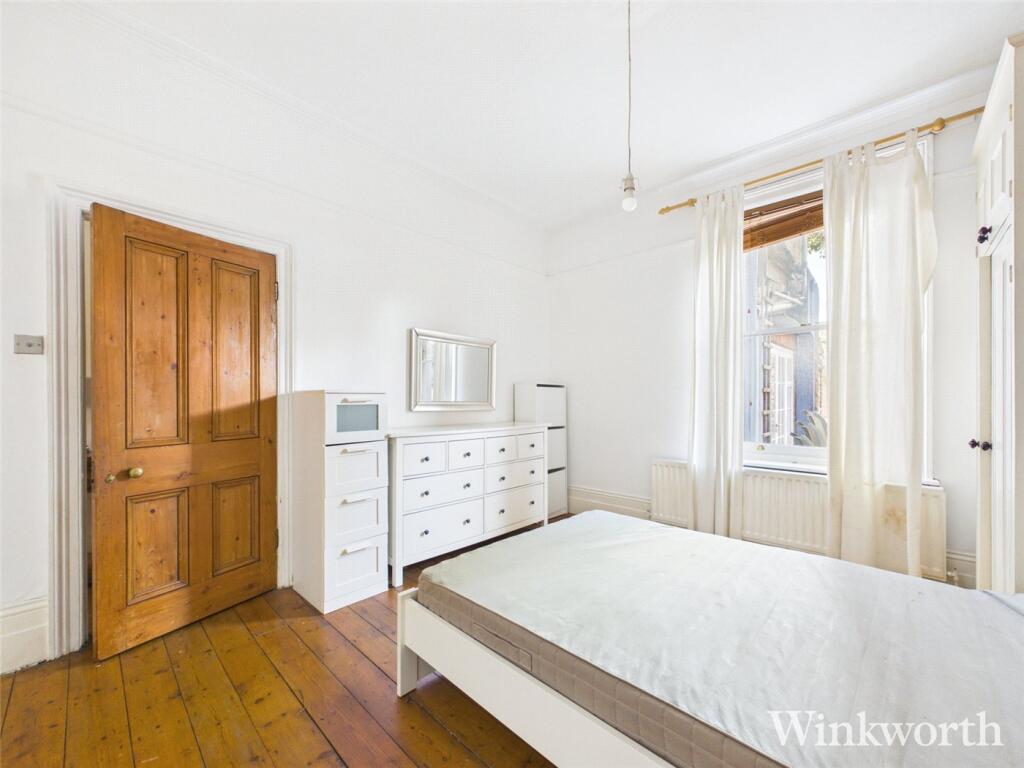 Apartment in London - View 5