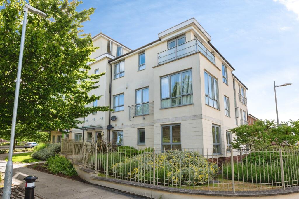 Main image of property: Springhead Parkway, Gravesend, DA11