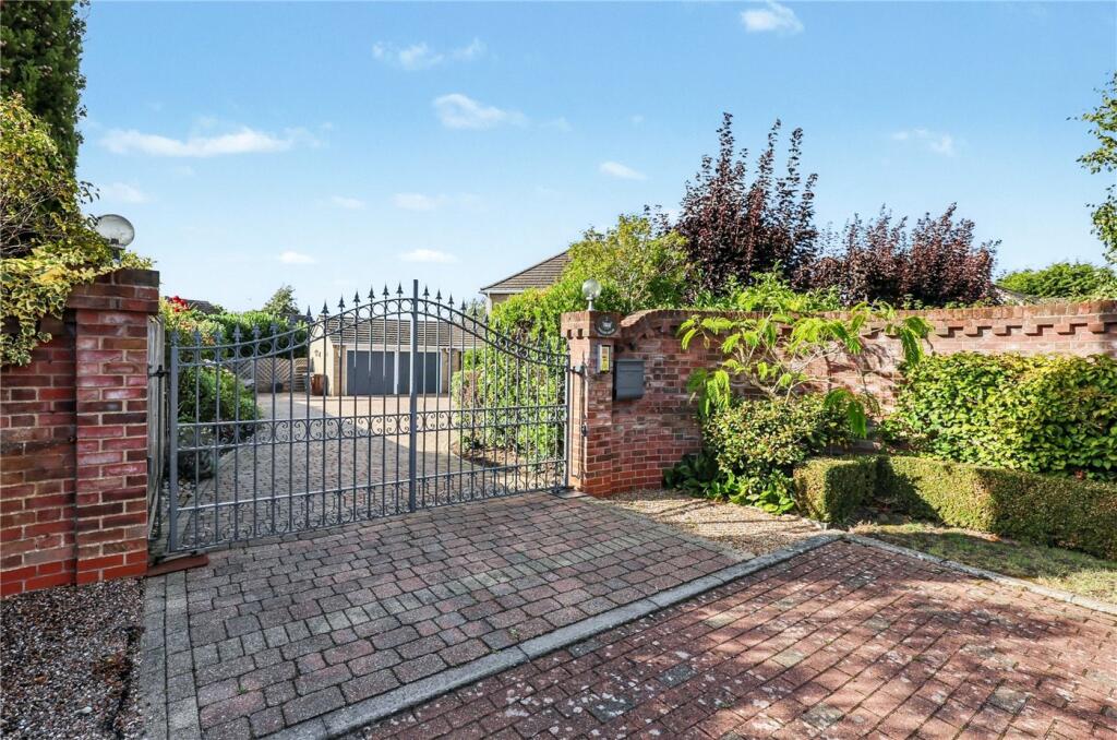 Appleacres, Old Catton, Norwich, Norfolk, NR6 photo 2