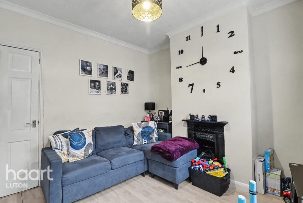 2-bed terraced on North Street, Luton, £275,000