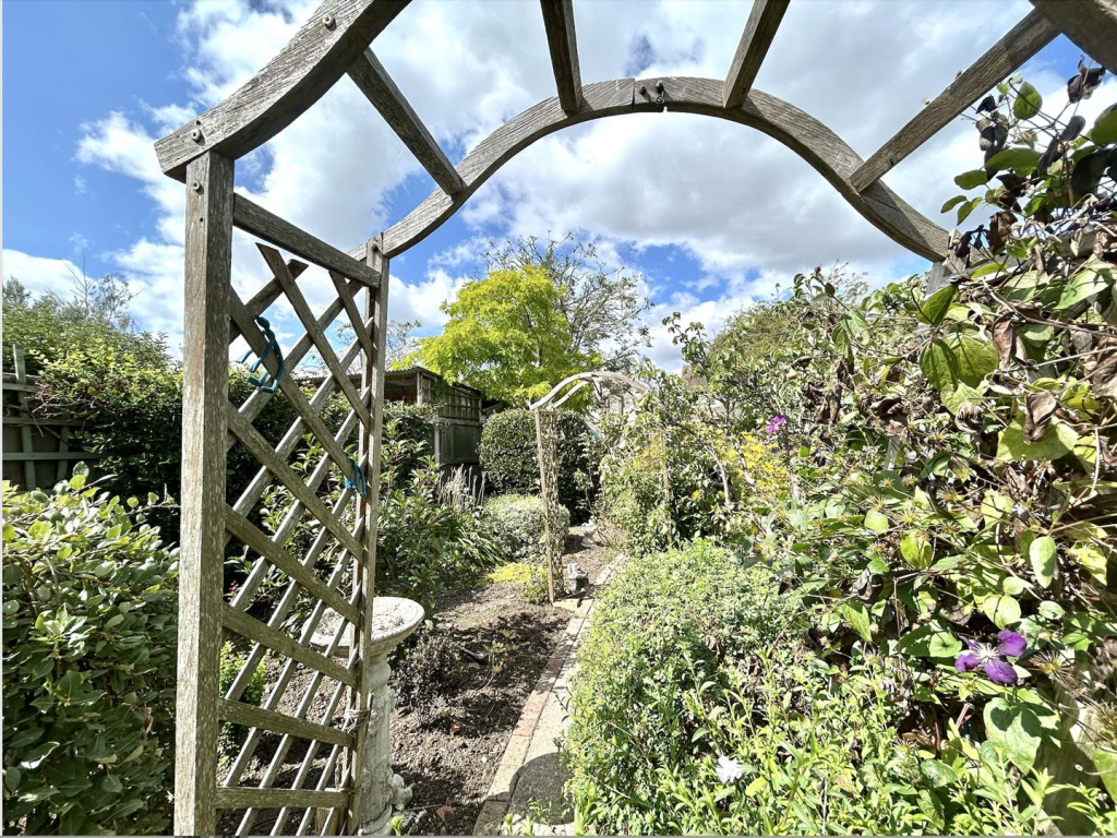 Nelson Road, Leigh-On-Sea photo 3