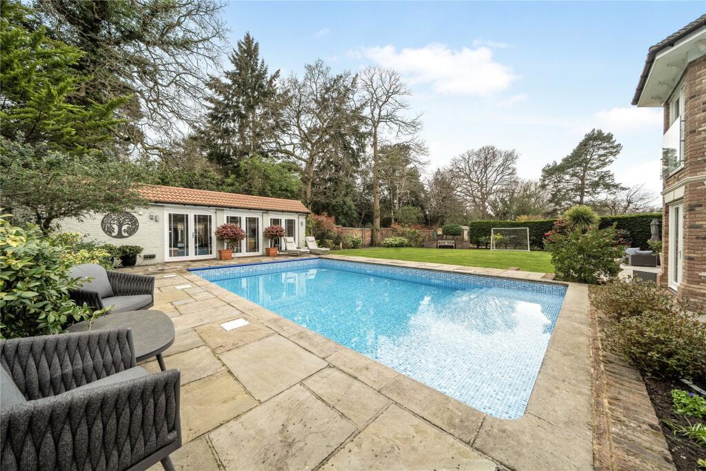 House in London - View 2