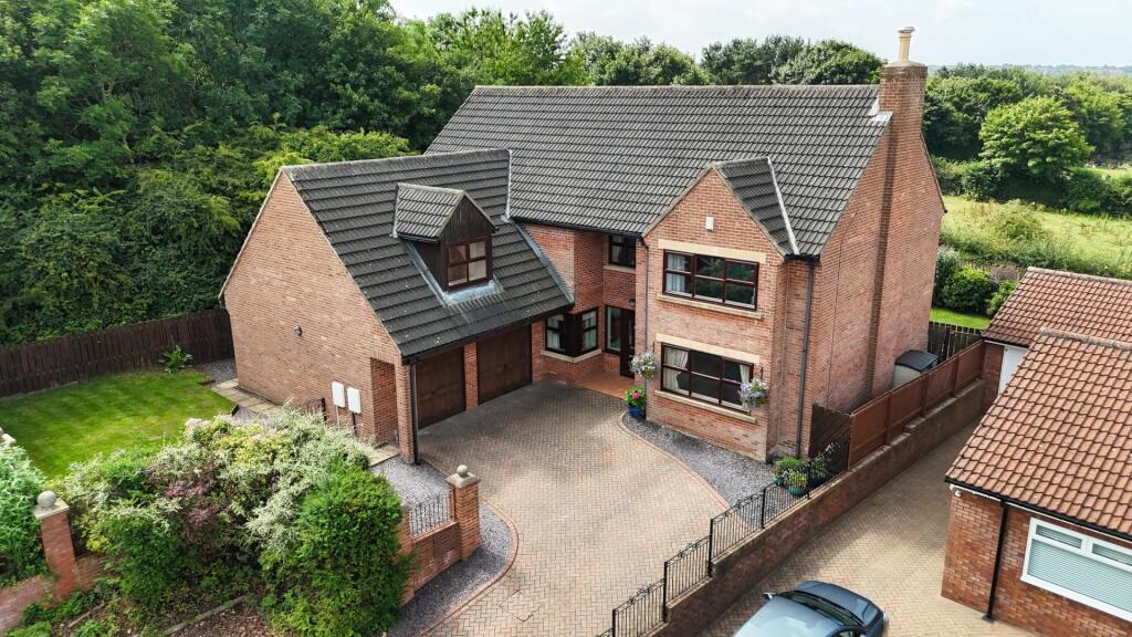 5-bed detached on Seven Hills Court Spennymoor, £520,000