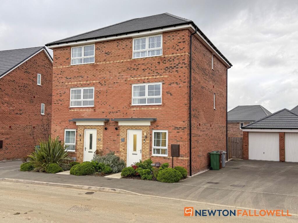 Main image of property: Hunters Road, Fernwood, NG24