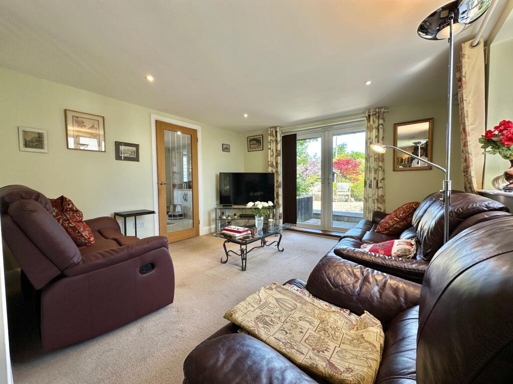 Brambledean, Broadoak, Newnham photo 4