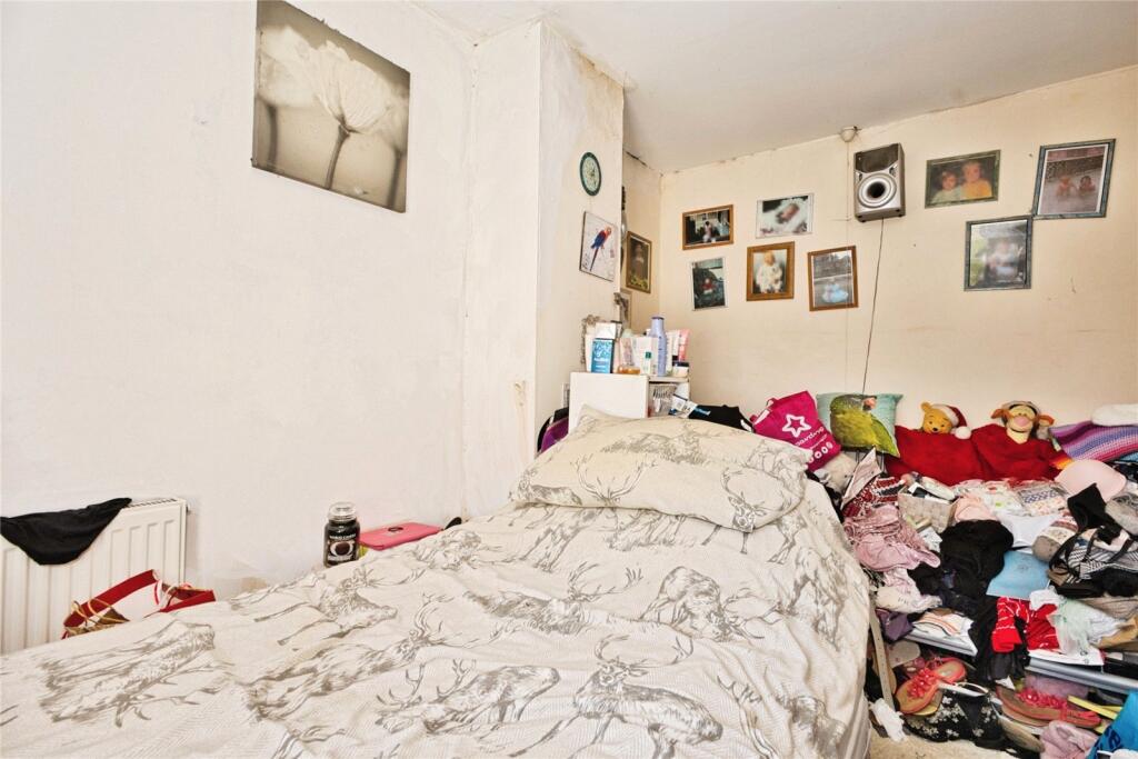 House in Yeovil, Somerset - View 6