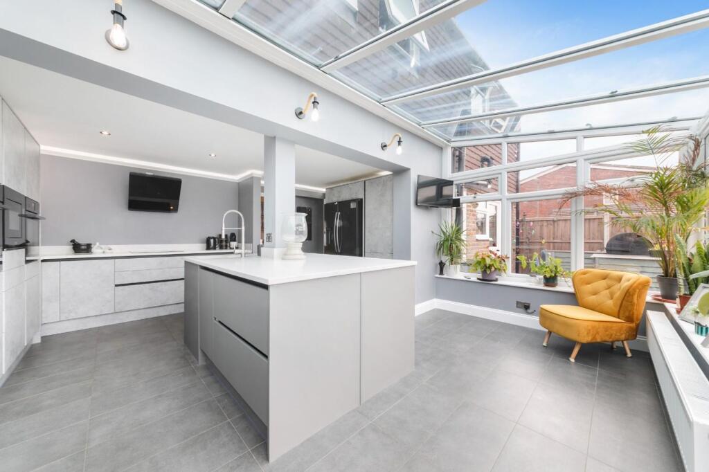House in Epsom and Ewell, West Ewell - View 5