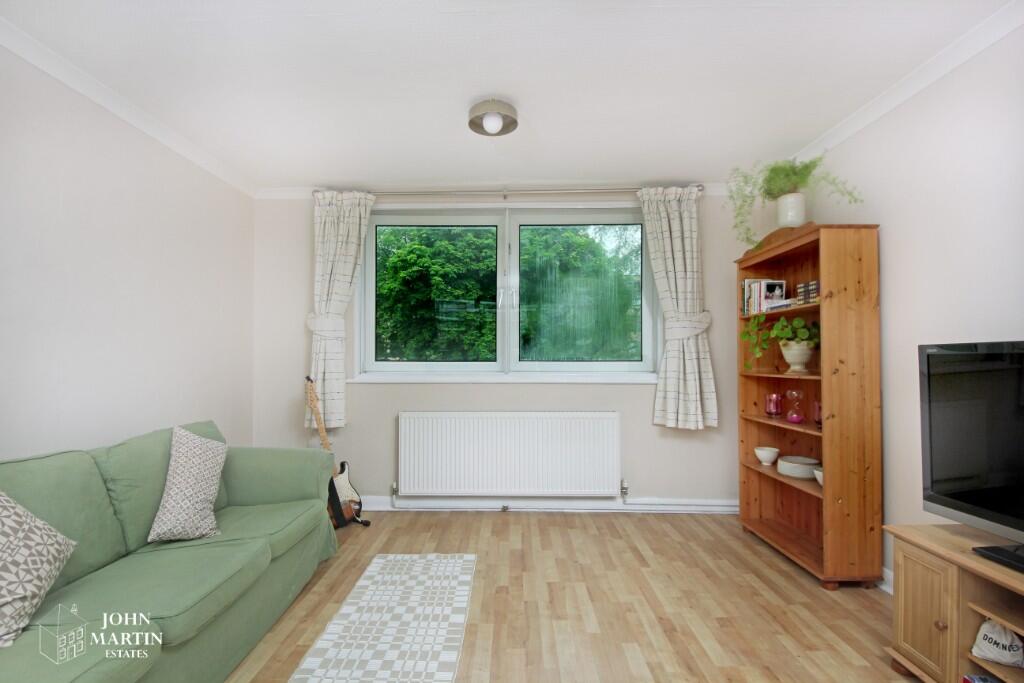 Green Vale, London, W5 photo 4