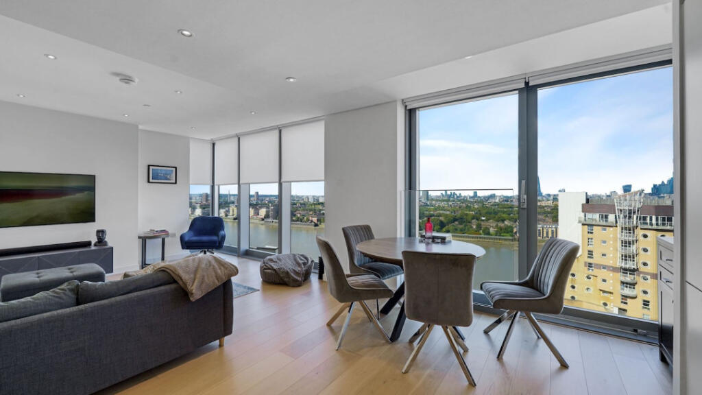 Main image of property: London, London, E14 9FR