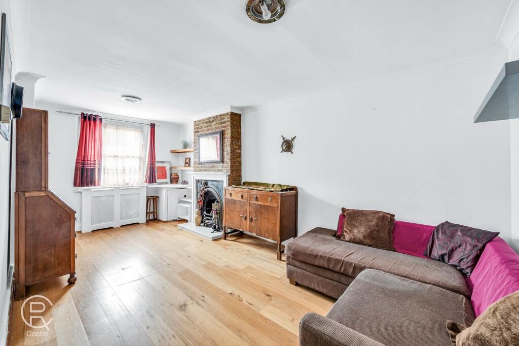 House in London, Hanwell - More