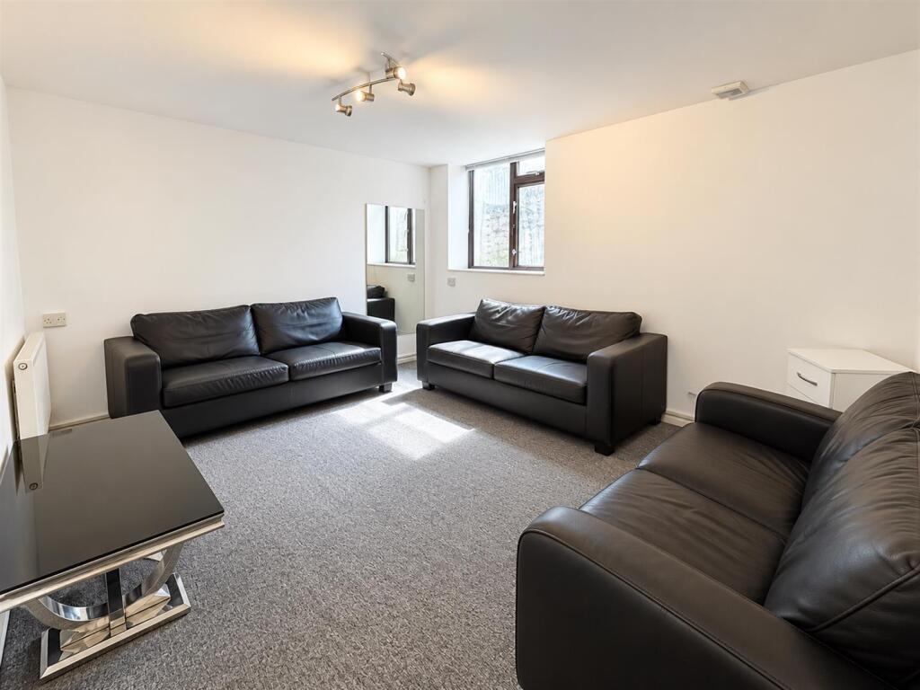 4 bedroom house for rent