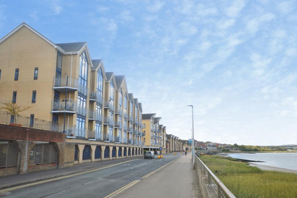Apartment in Rochester - View 2