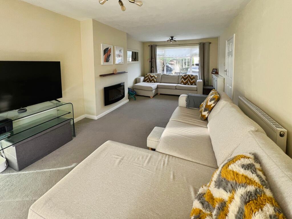Byron Crescent, Measham, Swadlincote, DE12 photo 4