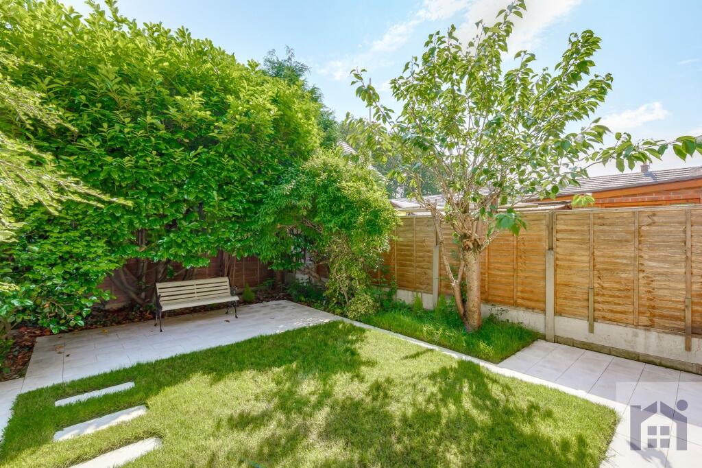 Greenside, Euxton, PR7 6AR photo 4