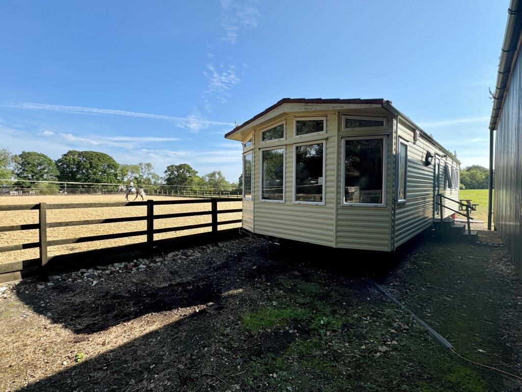 Glenbeigh Stud, Truslers Hill Lane, Albourne, BN6