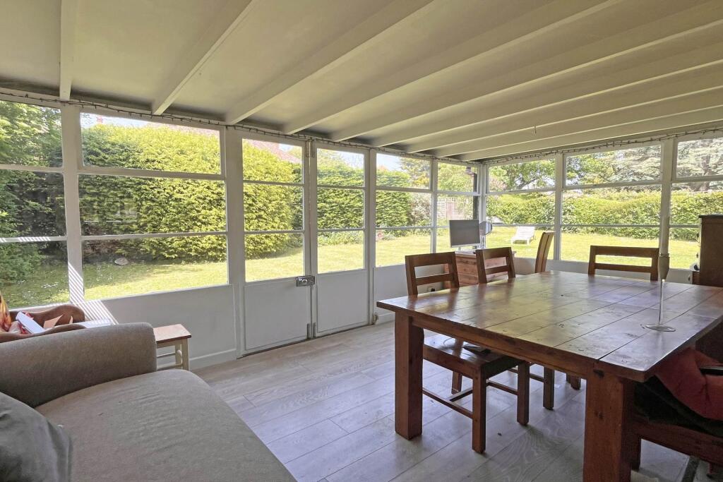 Downsview Close, East Dean, BN20 0DT - View 5