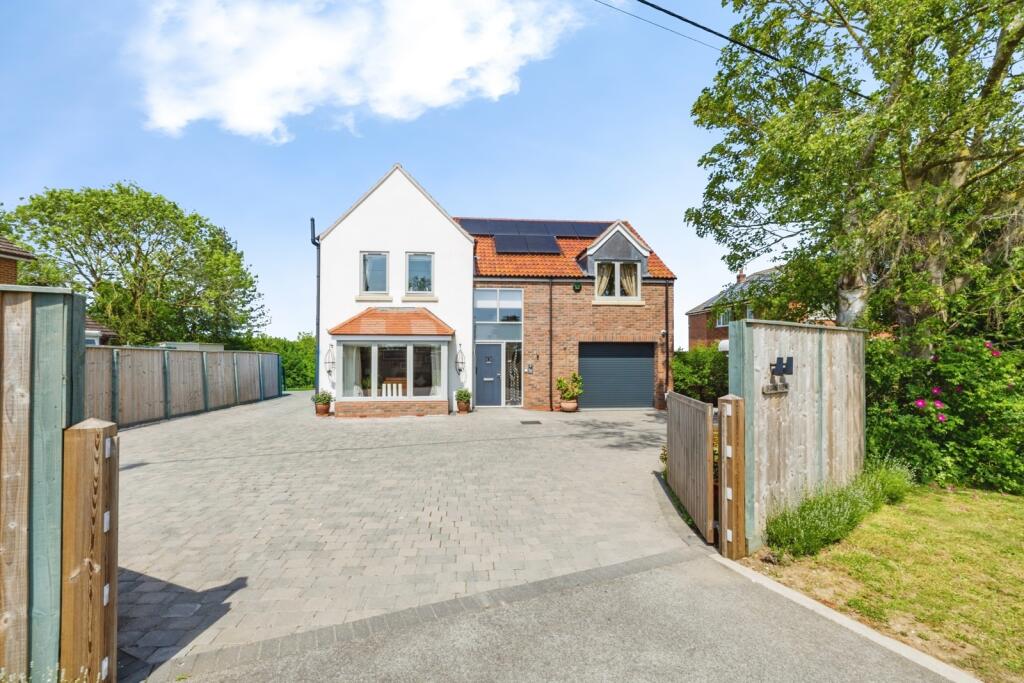 Main image of property: Louth Road, Wragby, Lincolnshire, LN8