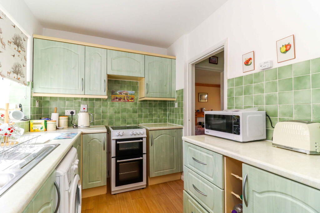 Apartment in Hemel Hempstead - View 4