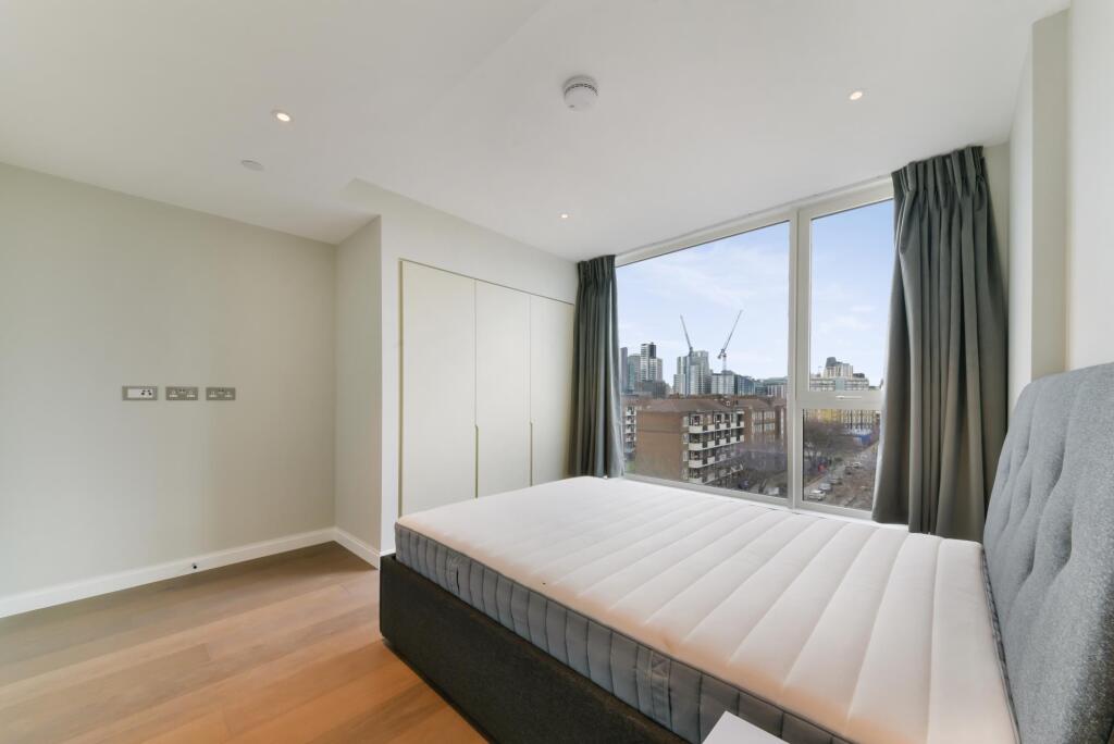 Apartment in London - More