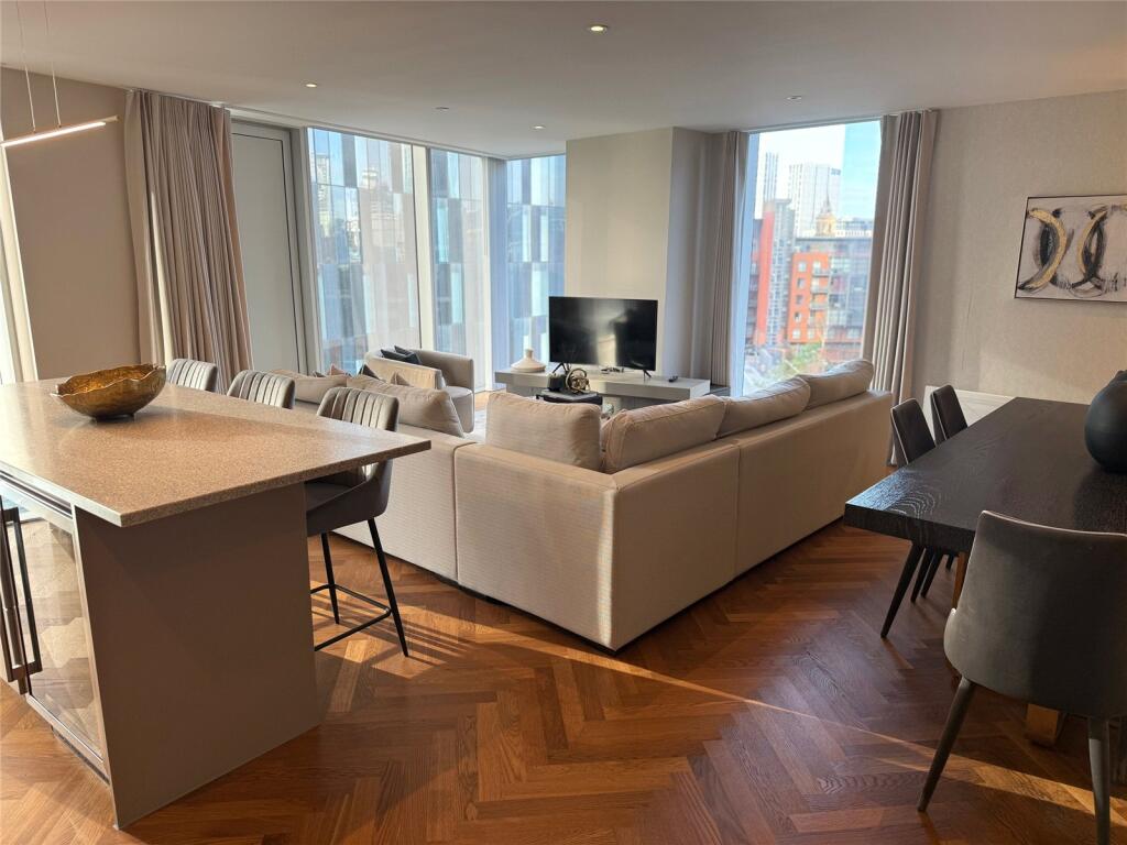 9 Owen Street, East Tower, Deansgate Square, Manchester, M15 photo 3