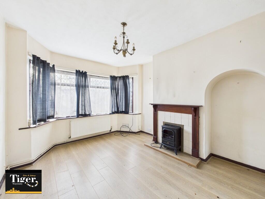 Crofton Avenue, Bispham photo 4