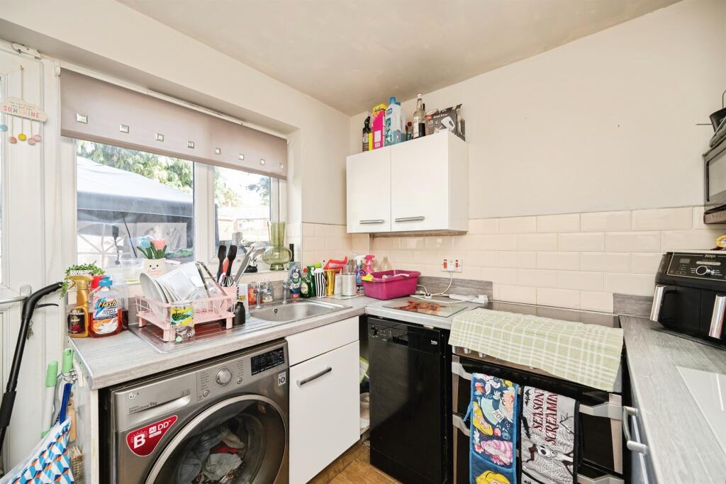 House in Sandwell, West Midlands - View 5