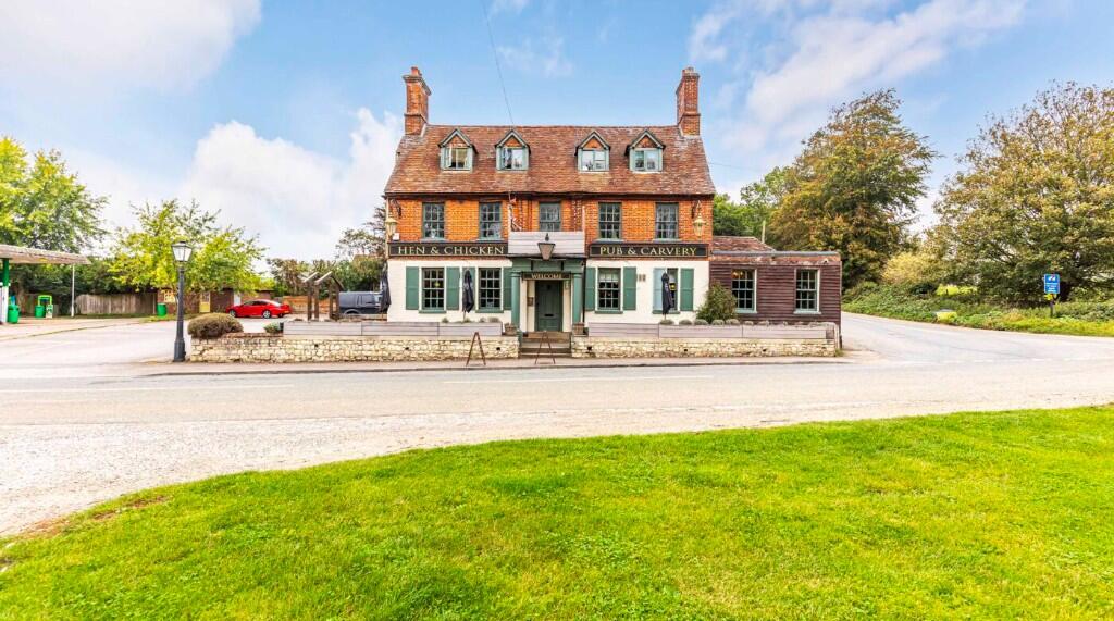 Main image of property: Hen & Chicken Upper Froyle Nr Farnham