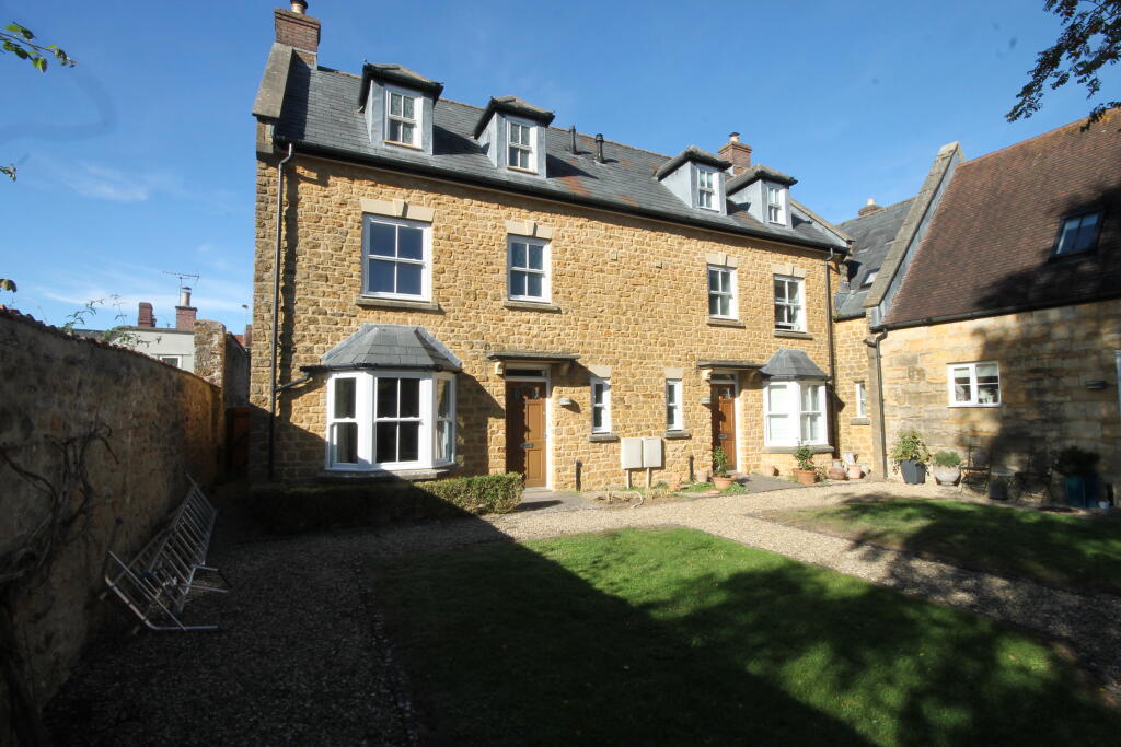 Main image of property: 5 Roberts Court, Digby Road, Sherborne, Dorset, DT9 3LB