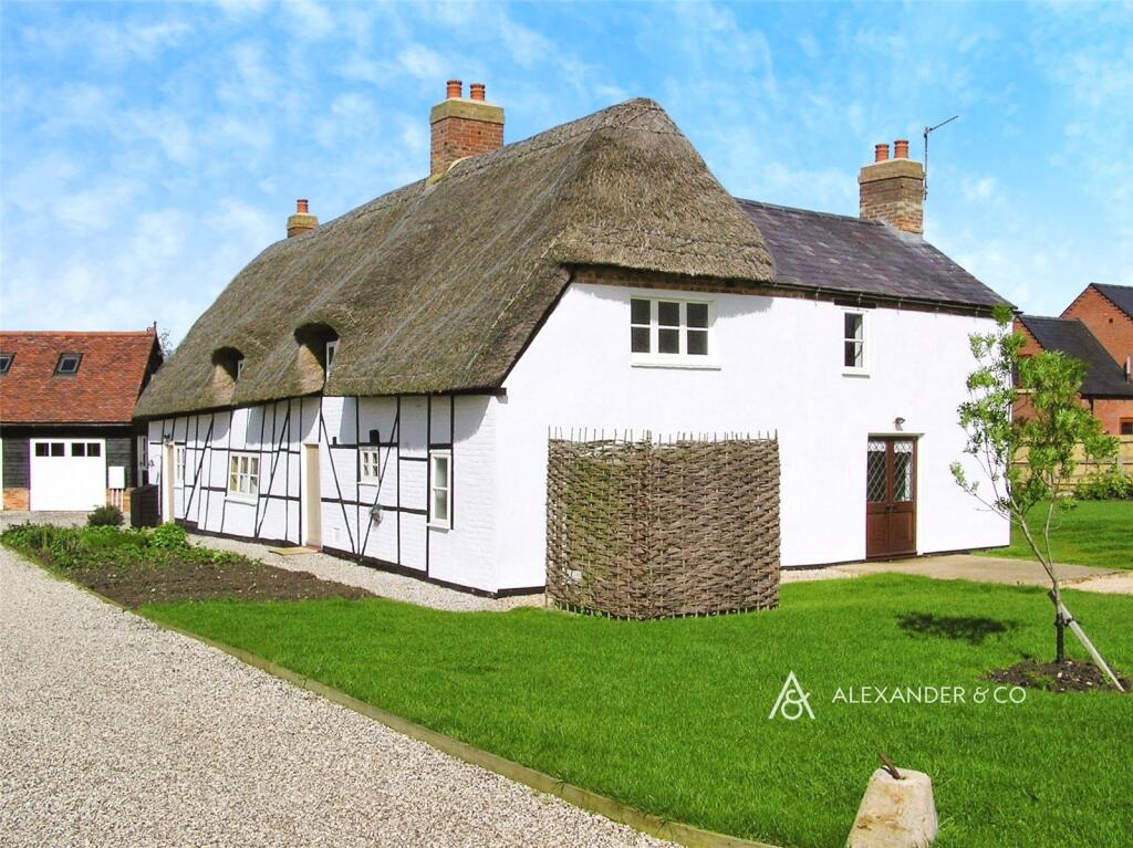 Main image of property: Main Street, Grendon Underwood, Aylesbury, HP18